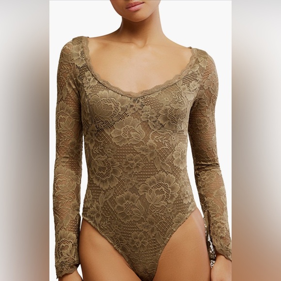 Perfectly Fine Bodysuit NWOT gothic love - Picture 2 of 3